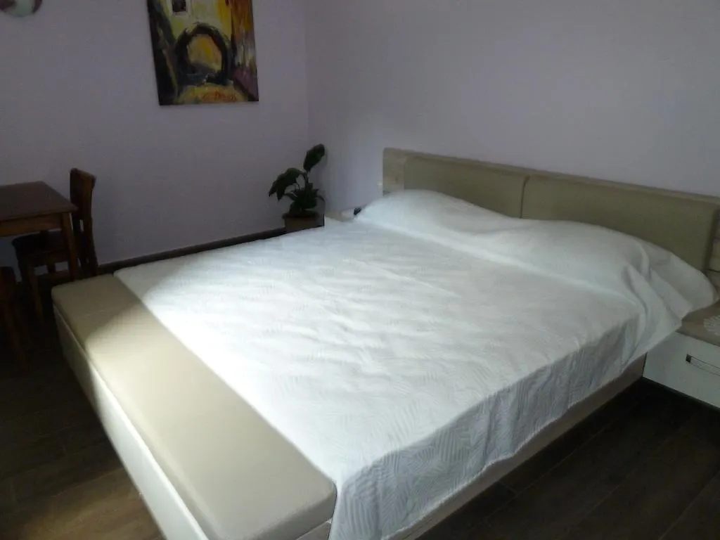 Villa Plasa Zaluki 0*,  Croatia